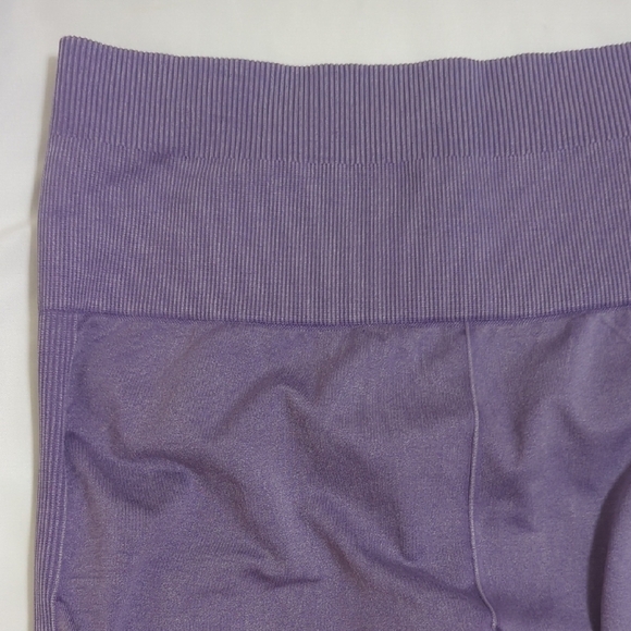 Fabletics Sync Seamless High-Waisted 7/8 Leggings, Color Washed Violetta Size S - Picture 12 of 15